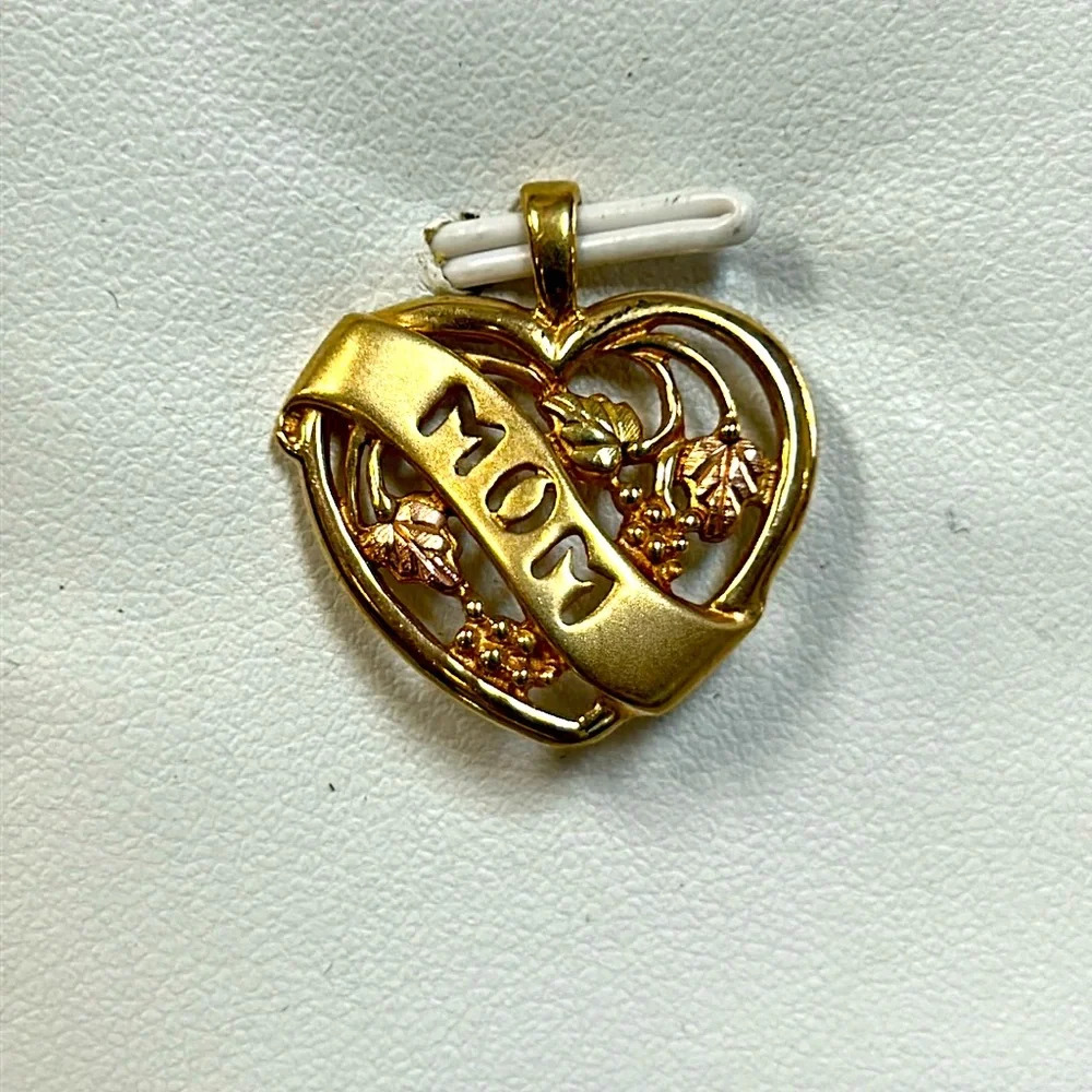 169859 10k mom pendant yg and BHG